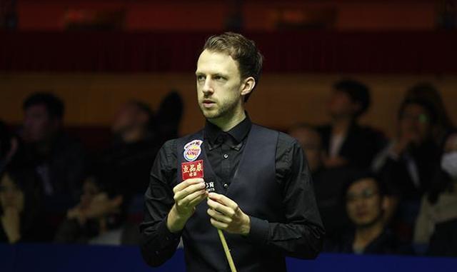 于推动羽毛 于推动羽毛