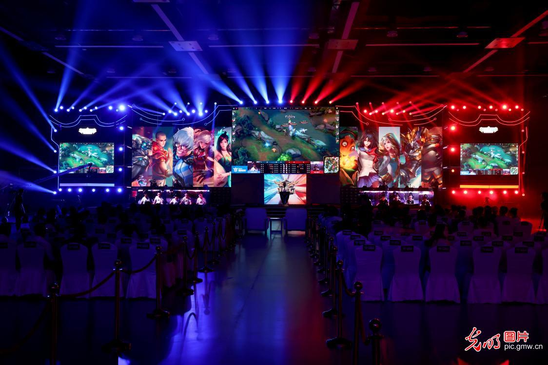 期待在接下 期待在接下